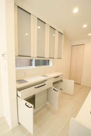 介良　新築戸建　1号棟　（全5区画）の収納|カップボード