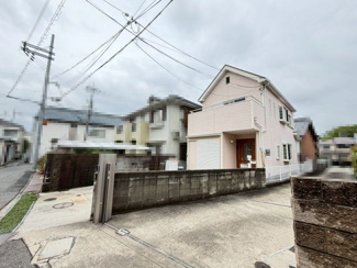 【外観】 | 【全室２面採光】穏やかな光が差し込む室内には、穏やかな時間が流れます。休日には、落ち着いた空間で自分の趣味を楽しむのはいかがですか。