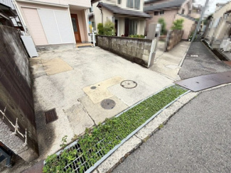【駐車場】 | 屋根裏収納あります！季節のものや家族の思い出も大切にしまっておけますね♪