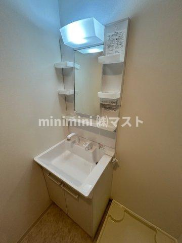 Alivis新町の洗面所