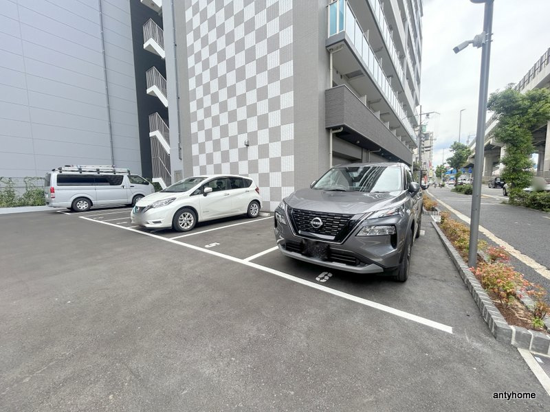 ファステート東大阪アダマス　仲介手数料無料の駐車場