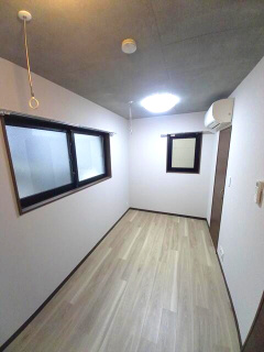 ミレドゥーエ西小山の寝室|落ち着いた色調の寝室です