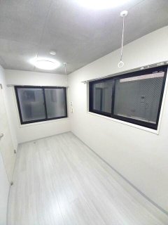 ミレドゥーエ西小山の内装|明るい室内です