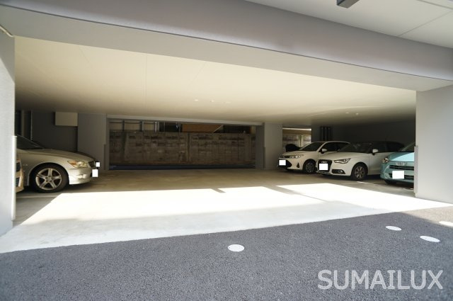 熊本市中央区上鍛冶屋町の賃貸マンションの駐車場