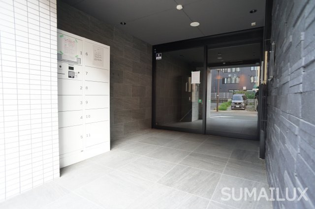 熊本市中央区上鍛冶屋町の賃貸マンションのエントランス