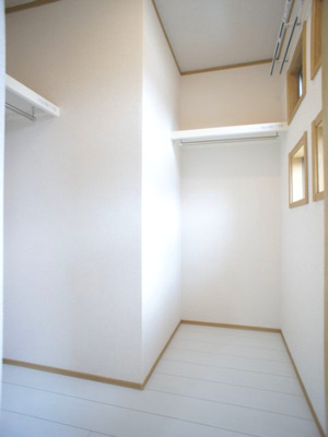 【収納】 | オクタヴィア | ウォークインクロゼット付きでお部屋はスッキリ♪