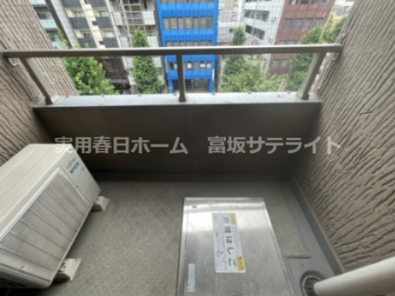 【バルコニー】