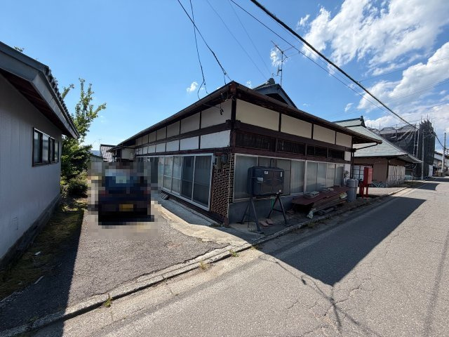 【前面道路含む現地写真】 | 耶麻郡北塩原村大字北山字村ノ内　倉庫　庭付き4DK