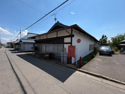 【前面道路含む現地写真】 | 耶麻郡北塩原村大字北山字村ノ内　倉庫　庭付き4DK