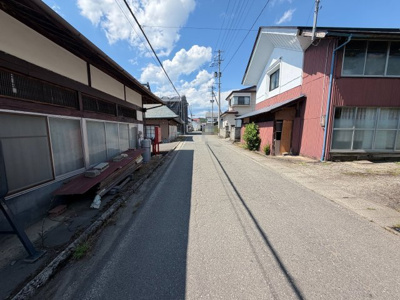 【前面道路含む現地写真】 | 耶麻郡北塩原村大字北山字村ノ内　倉庫　庭付き4DK