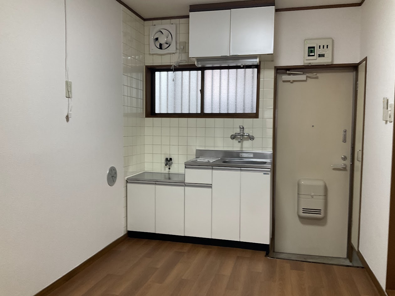 小金井市関野町１丁目のアパートのキッチン