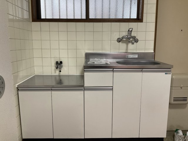 小金井市関野町１丁目のアパートのキッチン