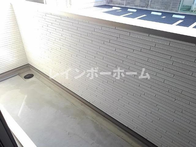 【非対面対応】接客・申込・契約オンライン！LINE×相談可！のバルコニー|バルコニーからの眺めを楽しみながら食事をしませんか