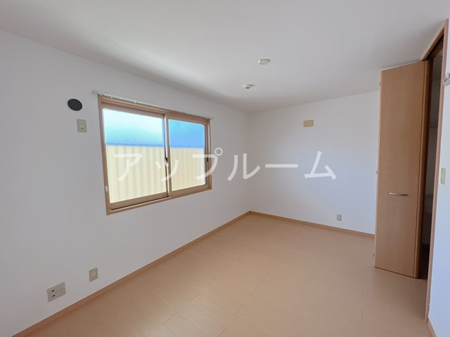 ジーニアル上条の内装