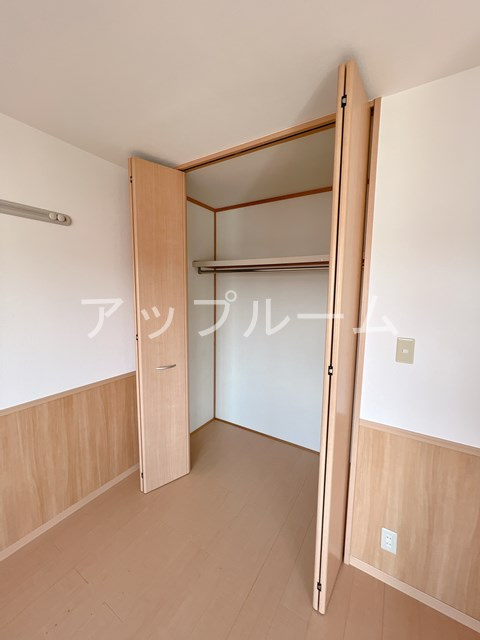 ジーニアル上条の収納