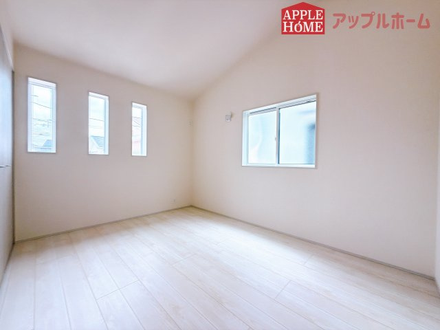 [新築住宅] 坂戸市元町 全4棟の洋室|２階居室は全室収納あり！たっぷりある収納活用でお部屋もキレイを保てます♪