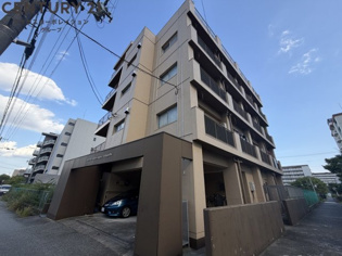 ルプリーズ西宮北口の外観