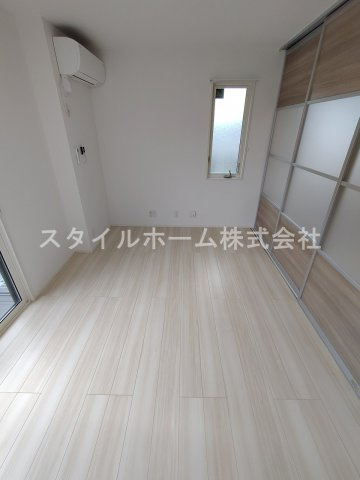 Park Front IWATAの居間・リビング|別部屋写真です。