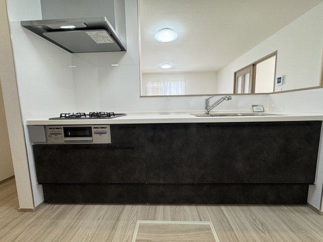 糸満市糸満（限定1棟）のキッチン|A号棟　使いやすいシステムキッチン♪