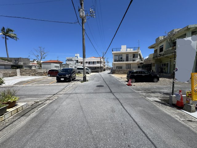 糸満市糸満（限定1棟）の前面道路含む現地写真|※南西側公道5.9m♪