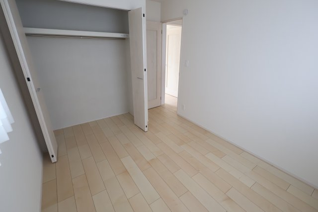 《仲介手数料無料》富士見市上沢１丁目13-11新築一戸建てハートフルタウンの洋室|2階 5.25帖