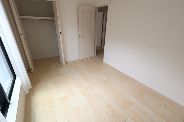 《仲介手数料無料》富士見市上沢１丁目13-11新築一戸建てハートフルタウンの洋室|2階 6帖