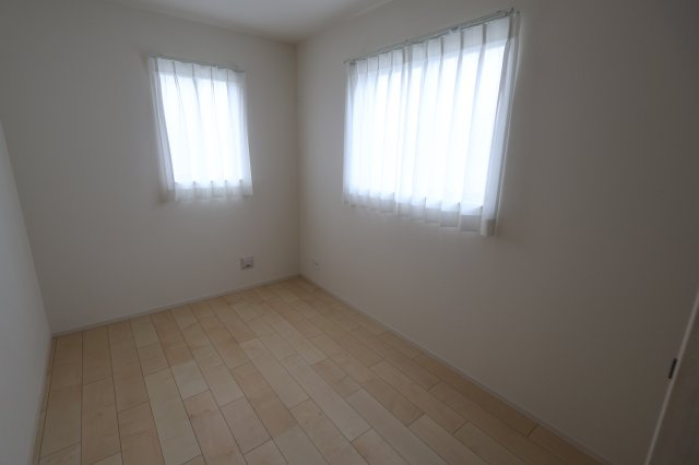 《仲介手数料無料》富士見市上沢１丁目13-11新築一戸建てハートフルタウンの洋室|2階 5帖