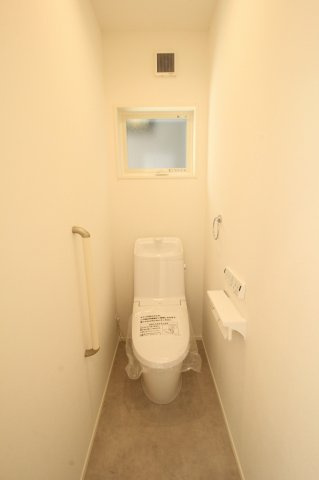 介良　新築戸建　2号棟　（全5区画）のトイレ|1F