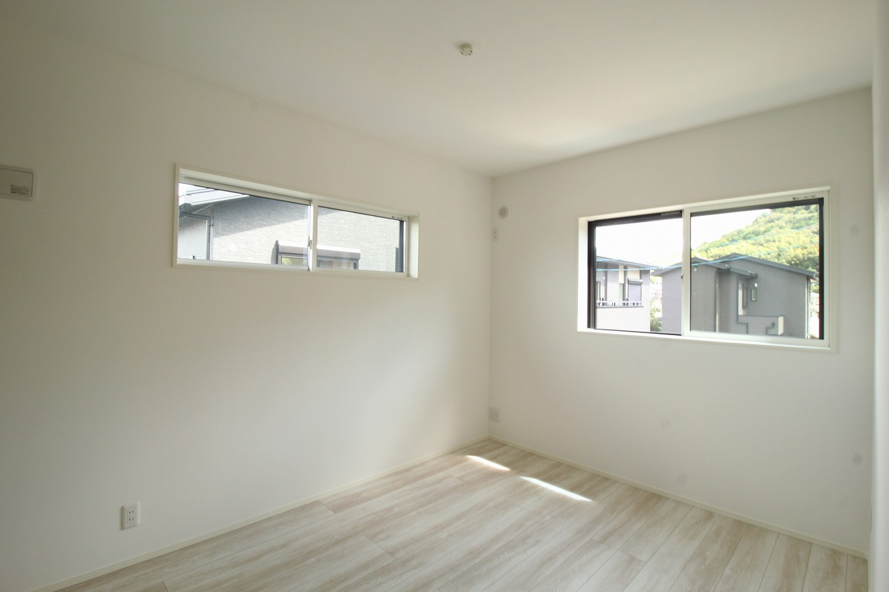 介良　新築戸建　2号棟　（全5区画）の洋室|2F　北東の部屋　6.0帖+CL