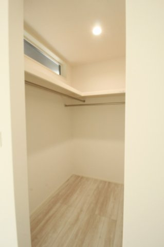 介良　新築戸建　2号棟　（全5区画）の収納|2F　南の部屋　9.0帖+WCL+バルコニー付き