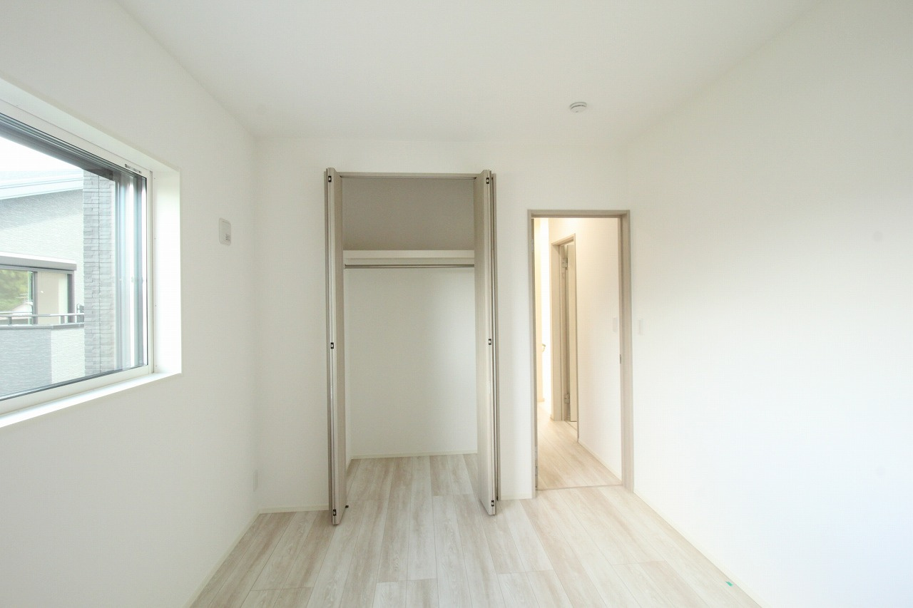 介良　新築戸建　2号棟　（全5区画）の洋室|2F　北西の部屋　6.0帖+CL
