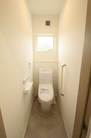 介良　新築戸建　2号棟　（全5区画）のトイレ|2F