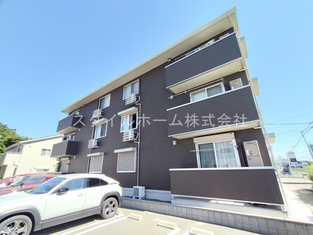 Ｅｓ　ｔｕｐｅｎｄоの外観