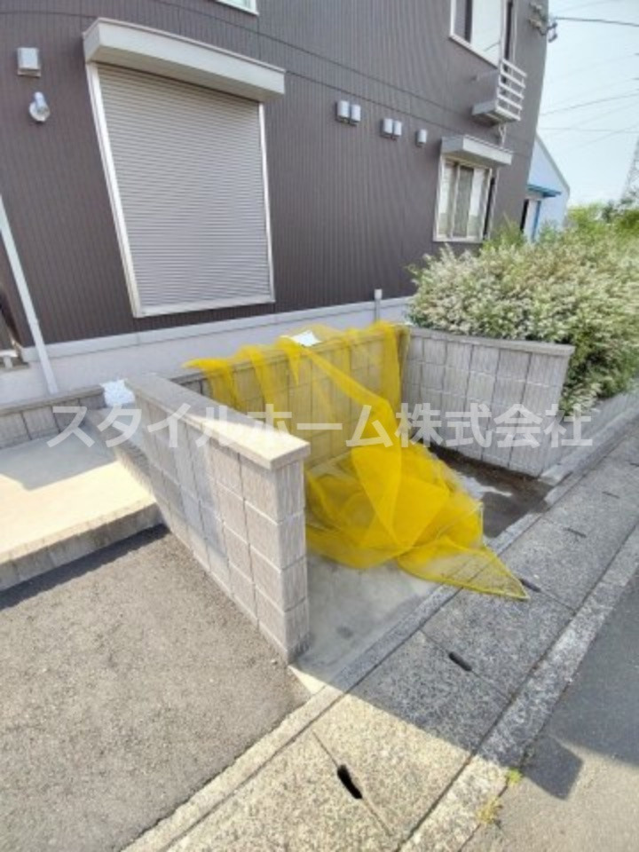 Ｅｓ　ｔｕｐｅｎｄоのその他共用部分|ゴミ集積所です。