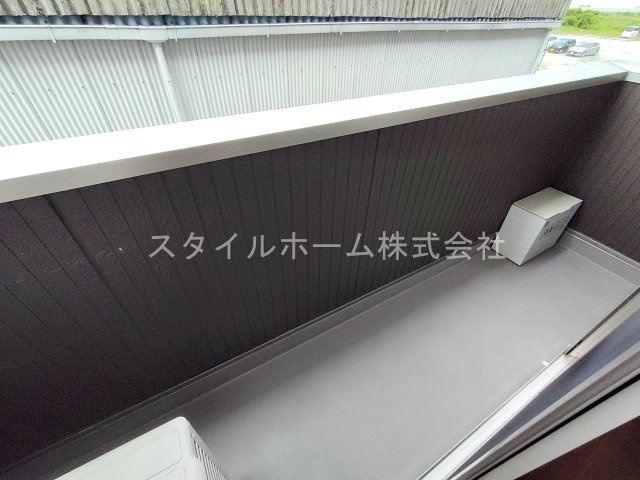 Ｅｓ　ｔｕｐｅｎｄоのバルコニー