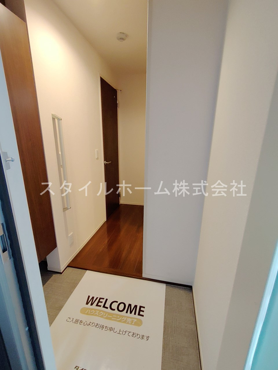 Ｅｓ　ｔｕｐｅｎｄоの玄関
