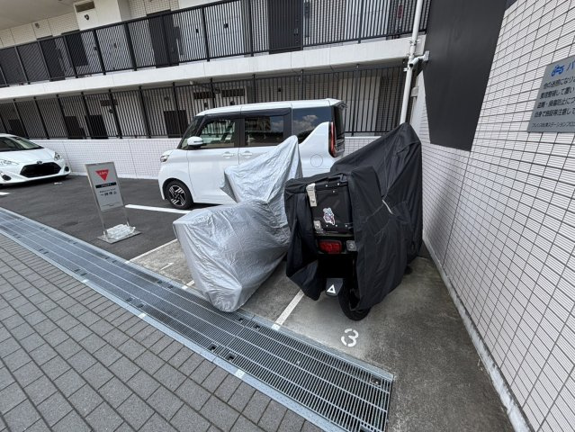 プレシス秋津ステーションフロントのその他共用部分|共用部・バイク置き場（空き状況は要確認）
