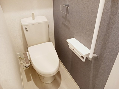 【トイレ】 | アナベル | 落ち着いた色調のトイレです