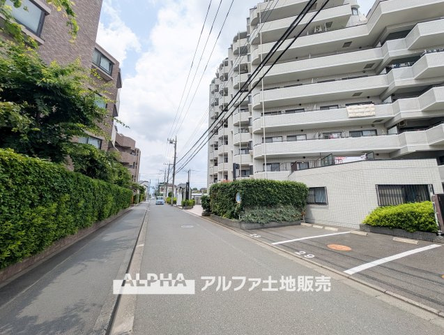 クリオ小平壱番館の外観|【A warm space】◆心がほどける場所◆
ゆとりある空間が、日常に静かな余白をつくる住まい。人を迎えることが自然になり、暮らしのリズムも穏やかに整っていく。