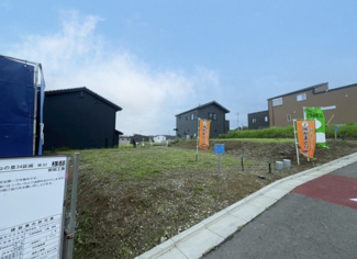 【前面道路含む現地写真】 | グランファミーロもねの里　土地　35号地　物井駅