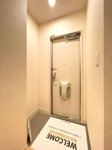 Ｂｅａｎｓの玄関|※同タイプ・別室の写真になります。
※クロスの色や設備については現況優先となります。