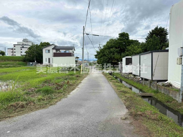 ６７１１９　岐阜市大脇土地の前面道路含む現地写真