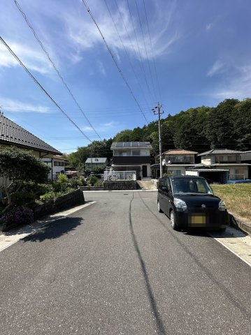 土地　太郎丸の前面道路含む現地写真