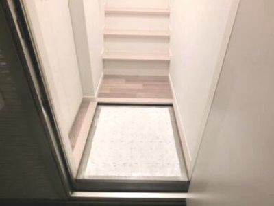 【玄関】 | イーストライズ