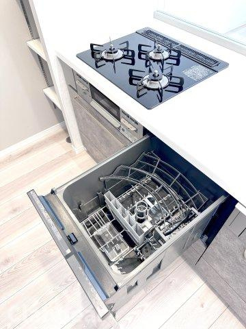 新松戸ハイツのキッチン|ドキドキの新生活も、安心してスタート。ぴったりの住まいを見つけませんか？クランディアが一緒に住まい選びをサポートします‼　まずは、お気軽にお問合せください　＃クランディア