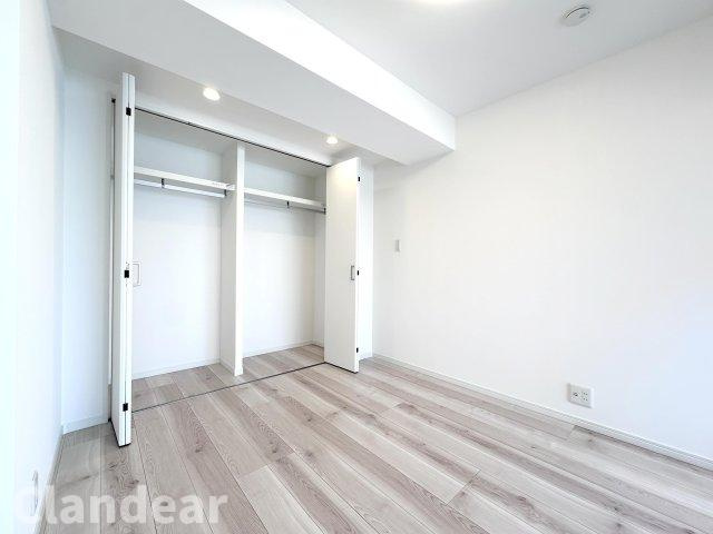 新松戸ハイツの洋室|ドキドキの新生活も、安心してスタート。ぴったりの住まいを見つけませんか？クランディアが一緒に住まい選びをサポートします‼　まずは、お気軽にお問合せください　＃クランディア