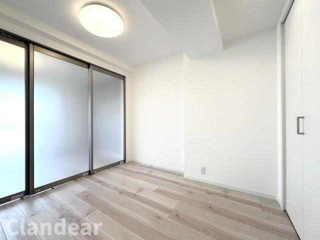 新松戸ハイツの洋室|ドキドキの新生活も、安心してスタート。ぴったりの住まいを見つけませんか？クランディアが一緒に住まい選びをサポートします‼　まずは、お気軽にお問合せください　＃クランディア