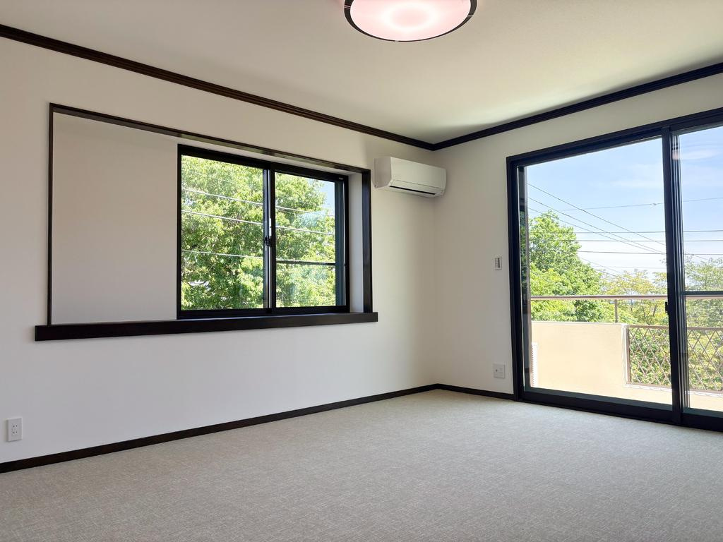 伊東市　大室高原別荘地の洋室|2F 寝室10帖