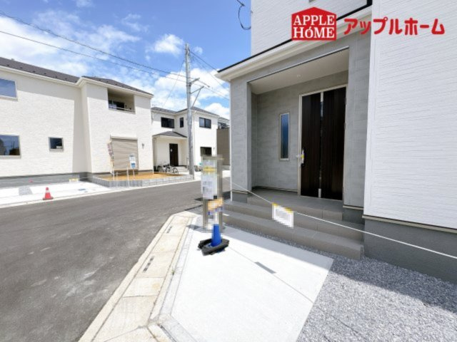 [新築住宅] 鴻巣市松原 3期 全5棟のエントランス|ぜひ現地にて、実際の建物・街並み・日当たり等ご確認下さい♪お問い合わせはお気軽に☆　TEL「0120-466263」