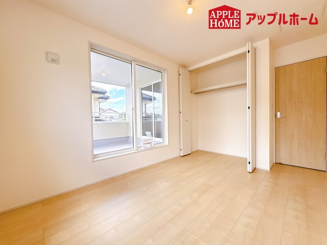 [新築住宅] 鴻巣市松原 3期 全5棟の洋室|２階居室は全室収納あり！たっぷりある収納活用でお部屋もキレイを保てます♪